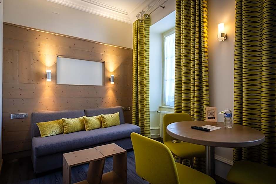 Logis Hôtel de la Tour