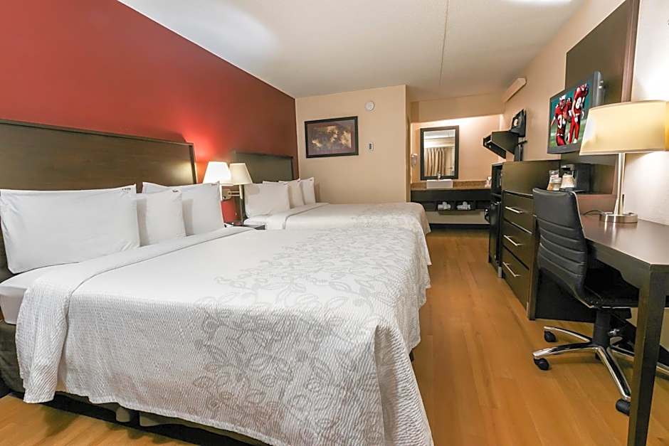 Red Roof Plus+ Washington DC Alexandria