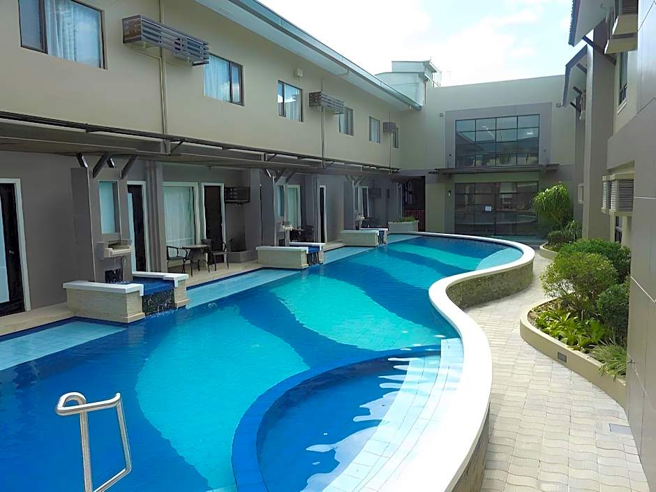 Circle Inn Hotel and Suites Bacolod