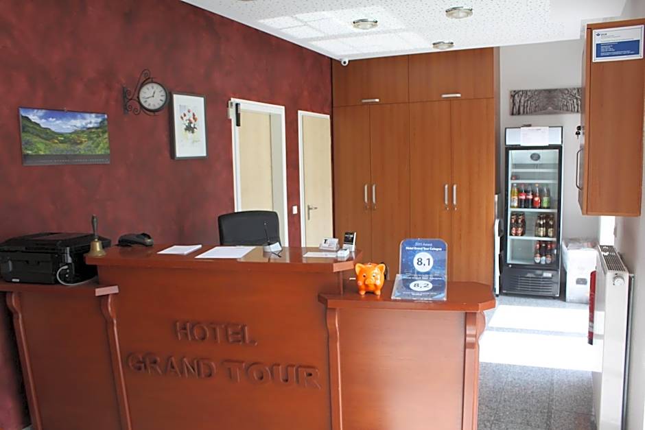 Hotel Grand Tour
