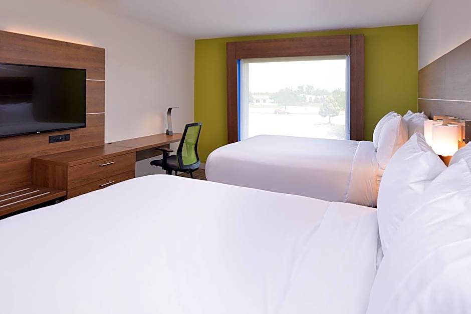 Holiday Inn Express & Suites Omaha - 120th and Maple By IHG