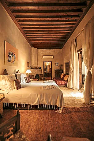 Hibiscus Double Room