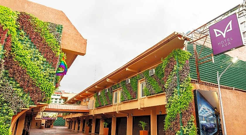 Victoria Court Cuneta Motorist Lodge