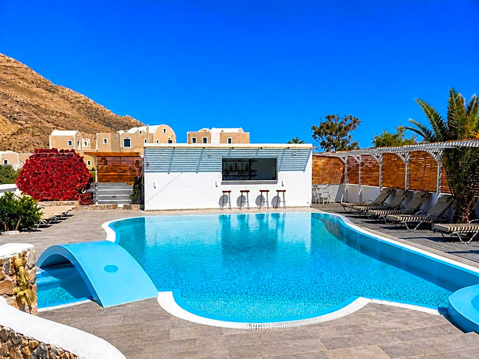 Noème Santorini