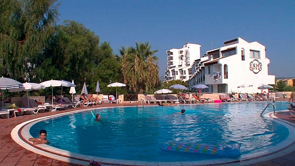 Sentinus Beach Hotel