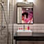 Moxy by Marriott Frankfurt East
