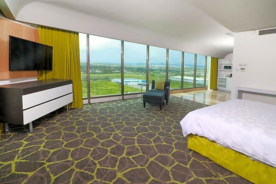 Holiday Inn Queretaro Zona Krystal By IHG