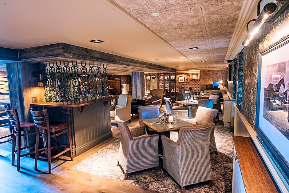 Bowfield Hotel & Country Club