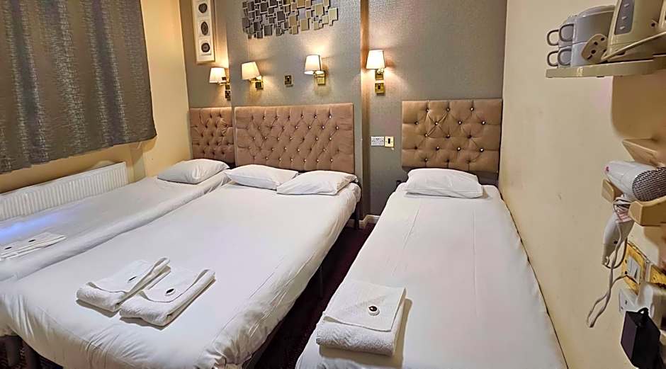 Hyde Park Court Hotel