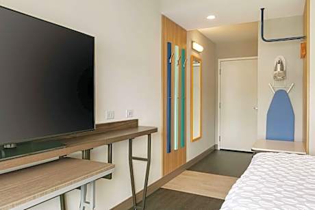 King Room - Hearing Access