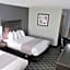 Oak Hill Inn & Suites