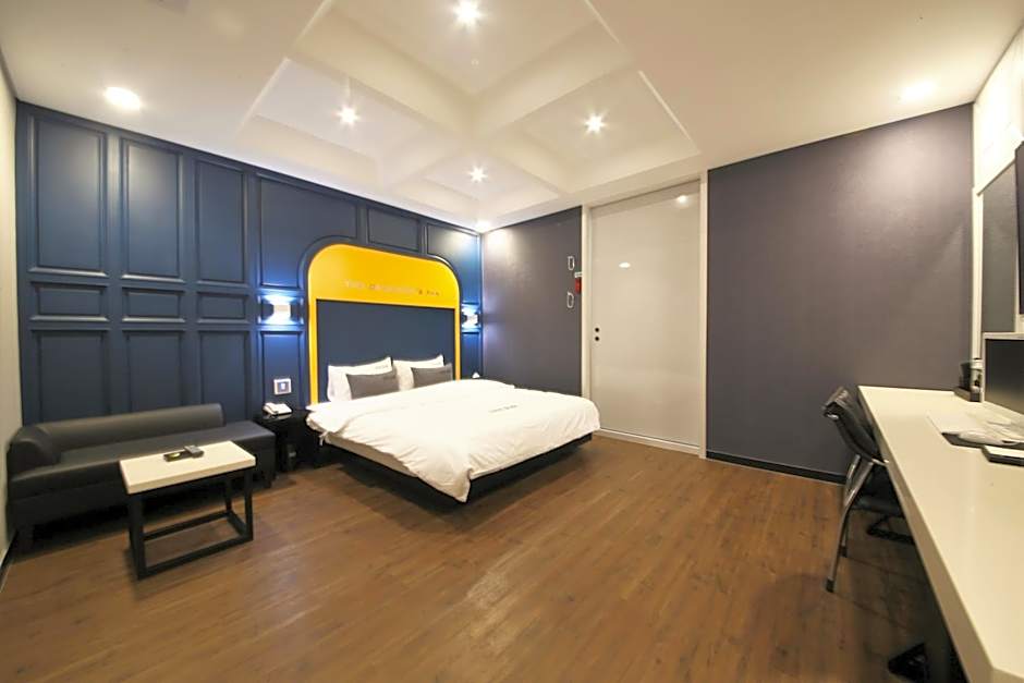 Premium Ava Hotel