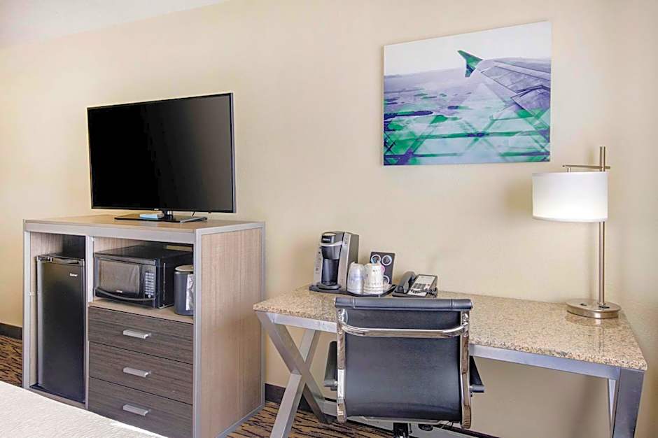 Best Western Plus Peppertree Airport Inn
