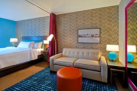 1 King Bed Studio Suite Nonsmoking