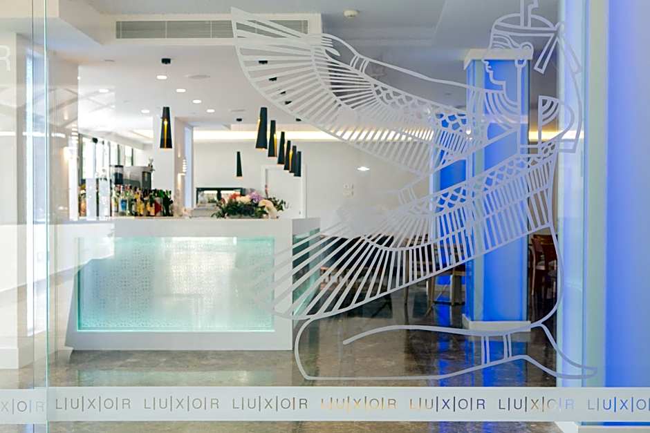 Hotel Luxor