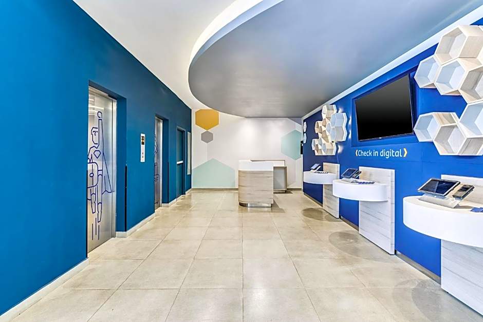 One Acapulco Costera