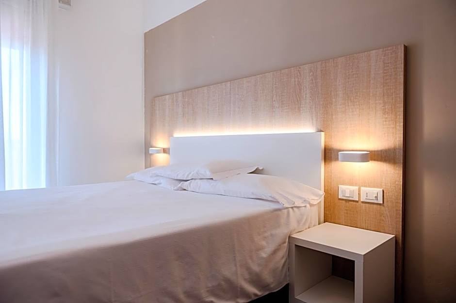 Hotel Etna