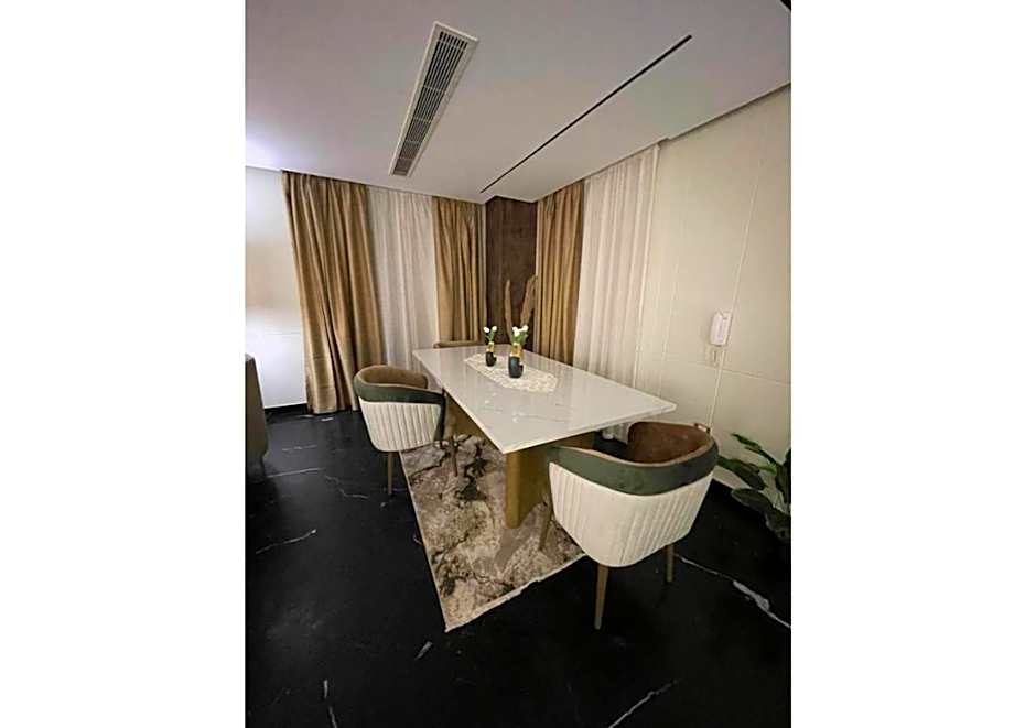 فيلا رائعة في أفخم كومباوندات الشيخ زايد