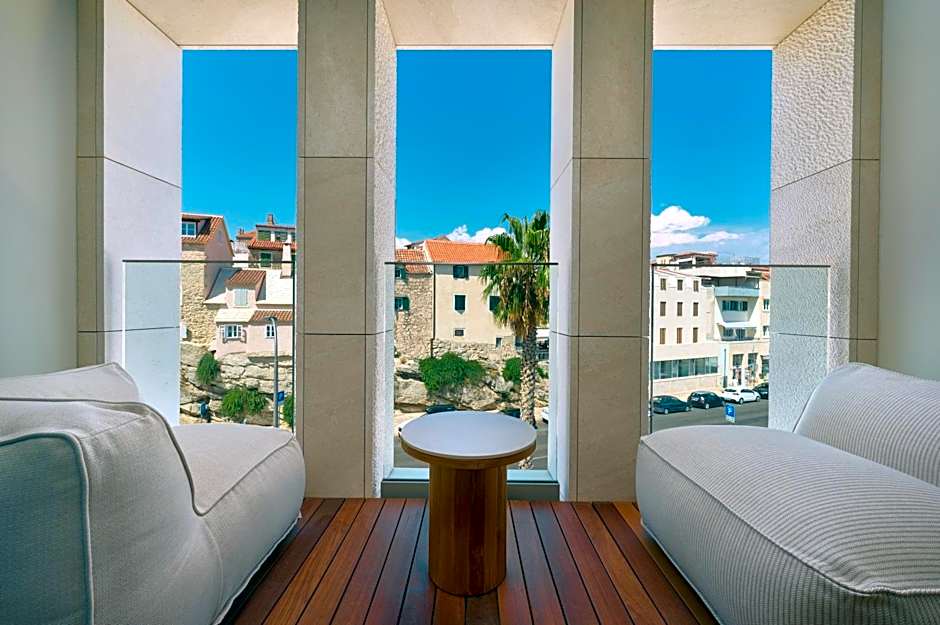 Hotel Ambasador