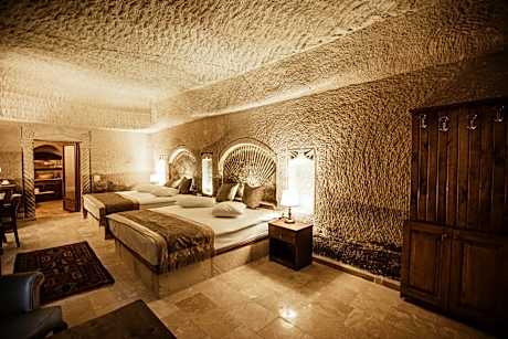 Deluxe Queen Room with Two Queen Beds