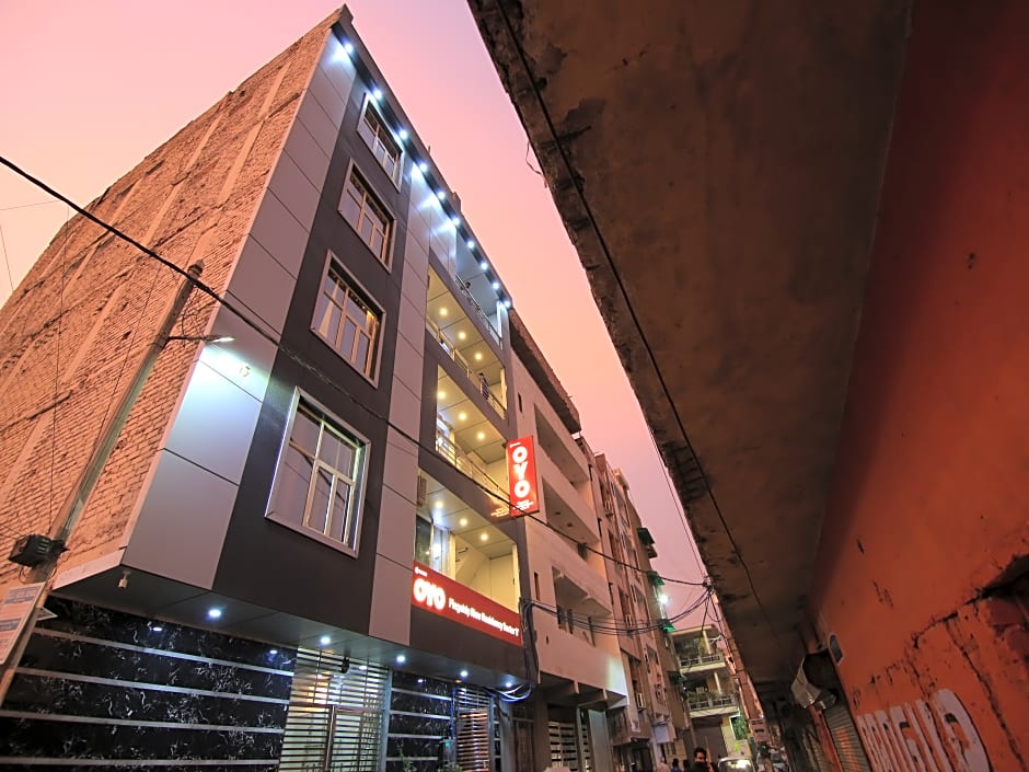OYO Flagship 30350 New Residency Sector 17 Rohini