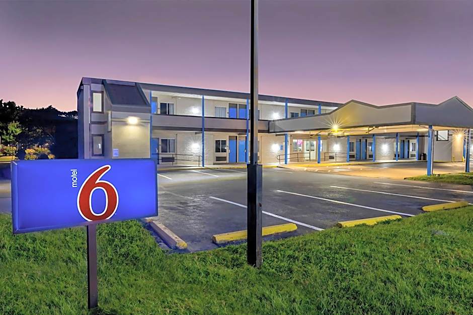 Motel 6 Harrisburg PA Near PA Expo Center