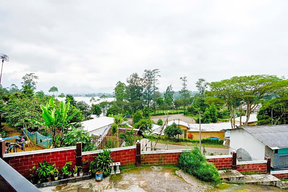 Super OYO 2961 Artana Bed & Breakfast