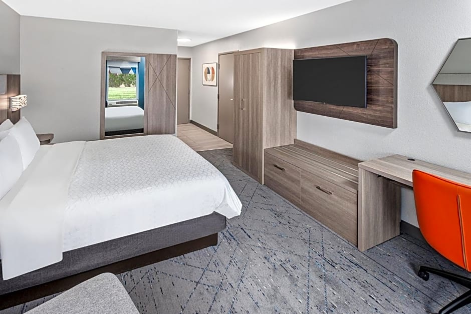 Holiday Inn Express Hotel & Suites Chicago-Algonquin By IHG