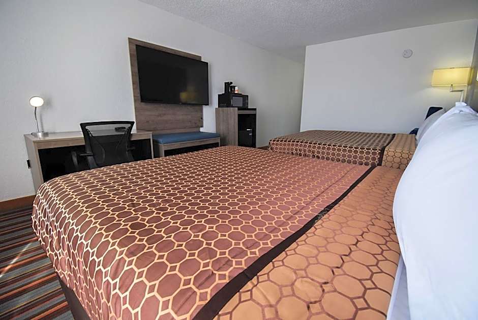 Quality Inn & Suites Sulphur Springs
