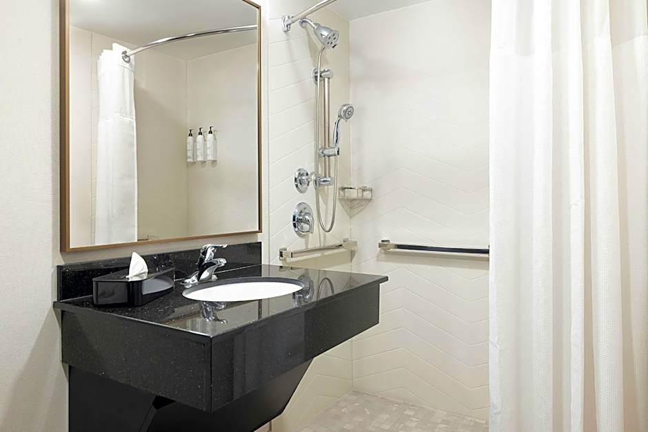 Fairfield Inn & Suites by Marriott Buffalo Airport