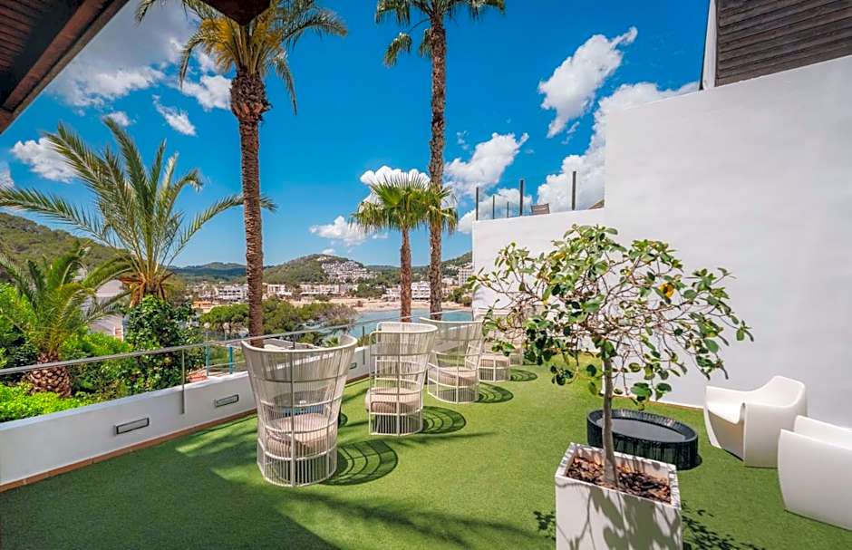 Palladium Hotel Cala Llonga - Adults Only