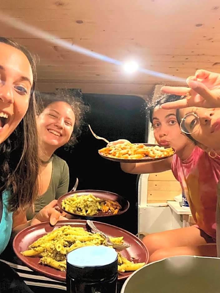 CampCar Maui Jeeps SUVs Hybrid Camper van Rentals with equipment and Travel Advice