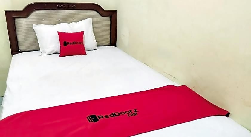 OYO 1804 Guest House Oema'h Opa