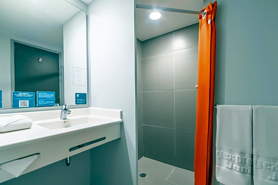 City Express Junior by Marriott Ciudad Del Carmen Aeropuerto