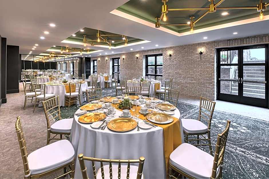 The Insignia Hotel, Sarnia, a Tribute Portfolio Hotel