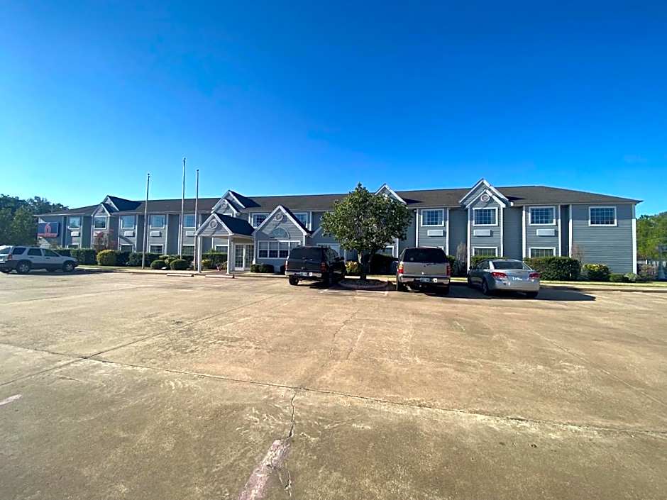 Motel 6 McAlester OK - South
