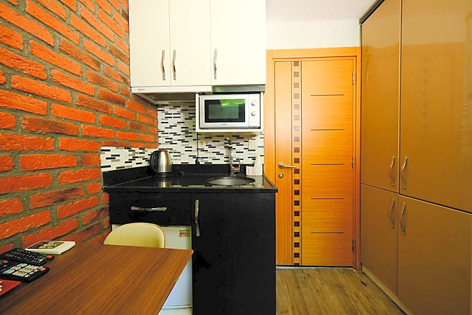 Taksim Celebi Suites