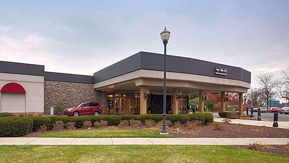 SureStay Plus Hotel by Best Western Lehigh Valley