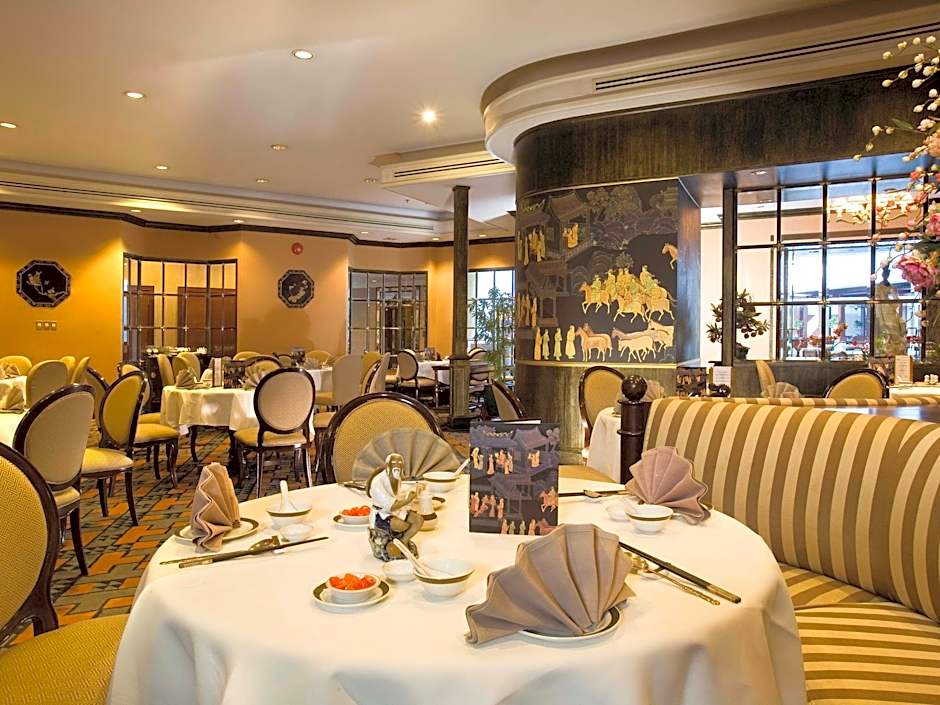 Pullman Khon Kaen Raja Orchid Hotel