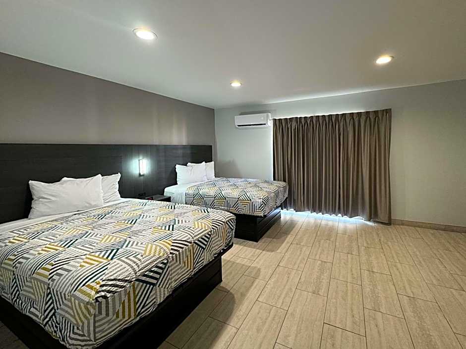 Studio 6-Englewood, FL