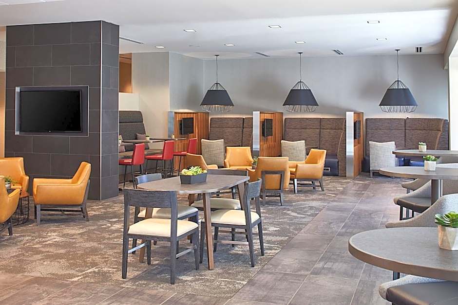Courtyard by Marriott Minneapolis West