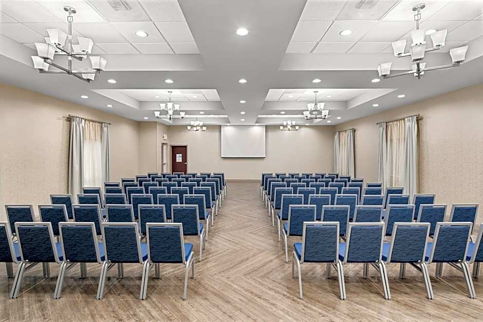 Holiday Inn Express & Suites Greenville - I-85 & Woodruff Rd by IHG