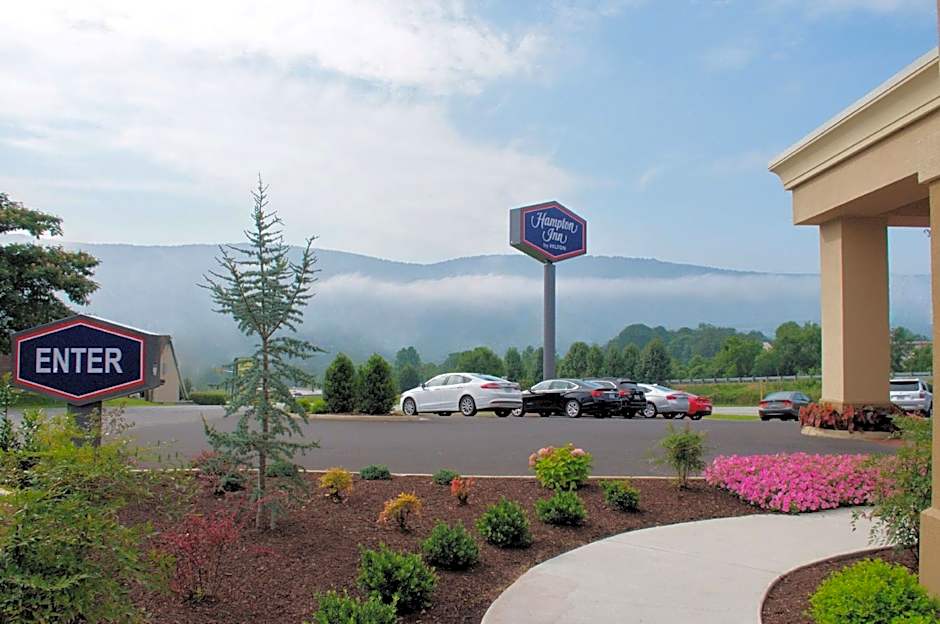 Hampton Inn By Hilton Covington VA