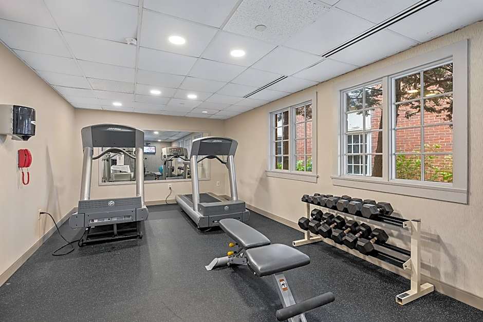 John Carver Inn & Spa