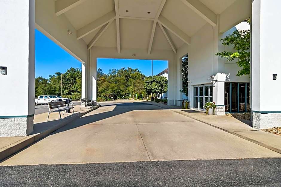 Clarion Inn Cranberry Township