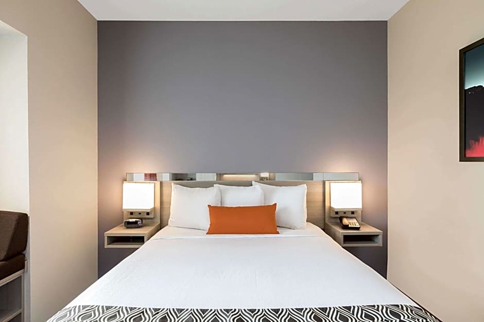 Microtel Inn & Suites by Wyndham Perry