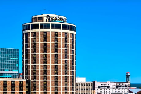 Radisson Hotel Duluth-Harborview