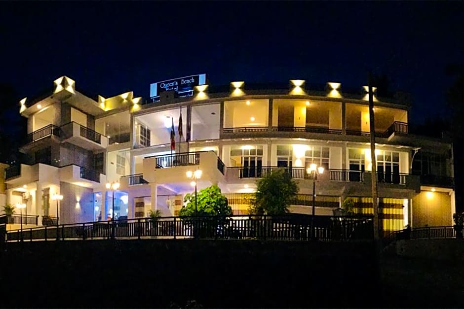 Queens Beach Hotel