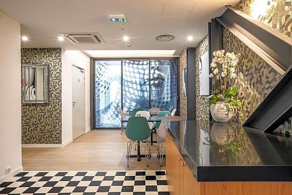 Villa Eiffel Mademoiselle