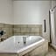 Holiday Inn Express & Suites Vandalia By IHG